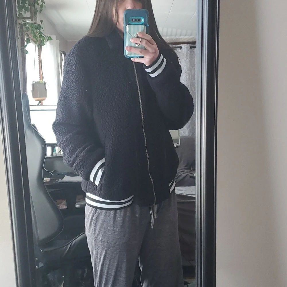 Jacket - Picture 12 of 15